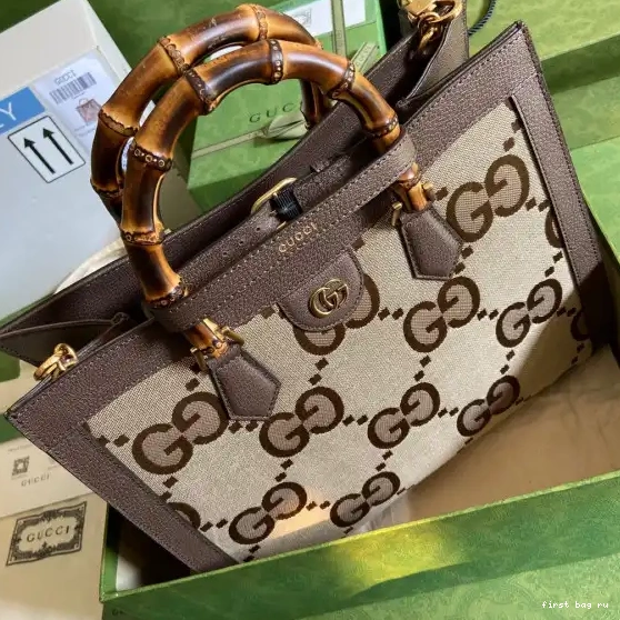 First bag ru jumbo GUCCI bag Diana GG medium tote with 0702